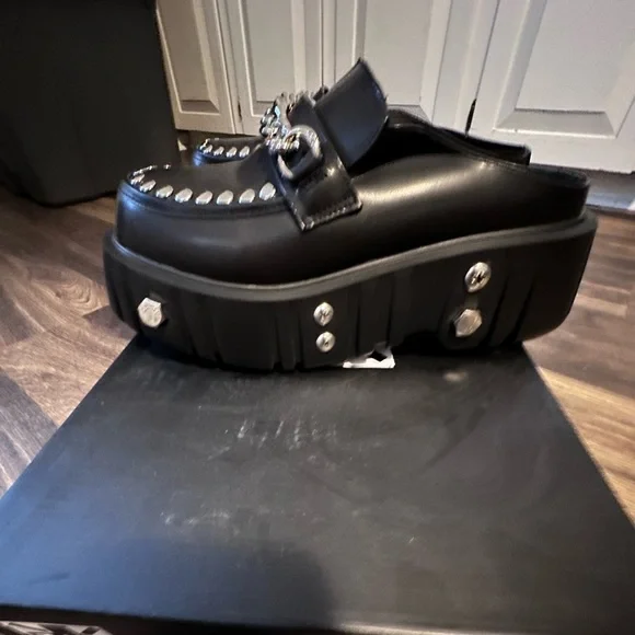 T.U.K Black Loafers with Silver Chain - Picture 4 of 8